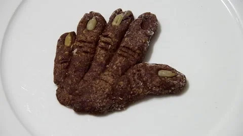 Cake bringing on plate Stock Footage 59569851