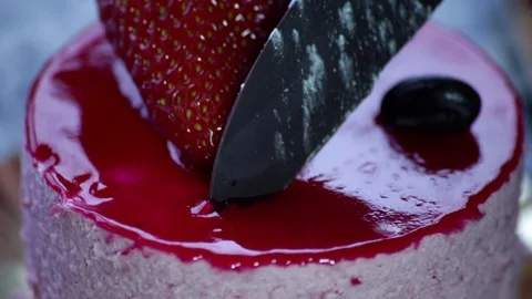 Cake of chocolat with strawberry Vídeo Stock 70427372