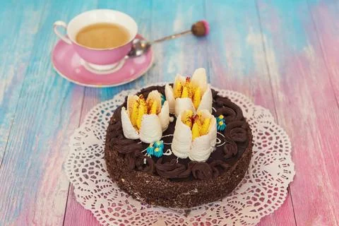 Cake on color background Cake on gradient color background Copyright: xZoo... Fotos de archivo