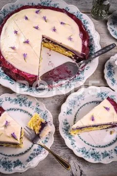 Cake with cream cheese Stock Photos