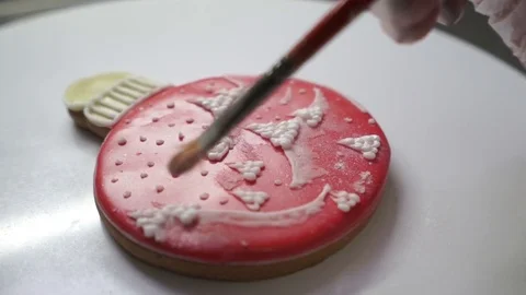 Cake decorating Video stock 73577856