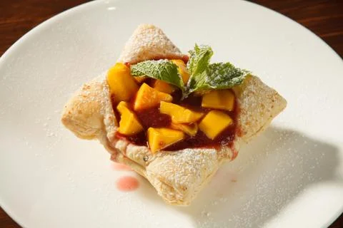 Cake with fruit Stock-Fotos