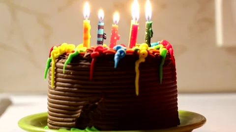 Cake lit with candles 스톡 동영상 262935760