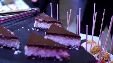 Cake on a party 動画素材 99007260