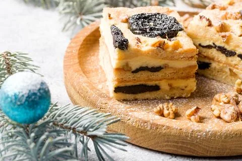 Cake with prunes and nuts 스톡 사진