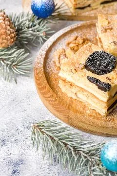 Cake with prunes and nuts 库存照片