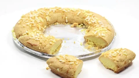 Cake with sugar grains Stock Footage 140671050