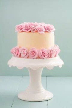 Cake with sugar roses Stock-Fotos