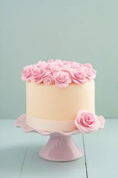 Cake with sugar roses Foto stock