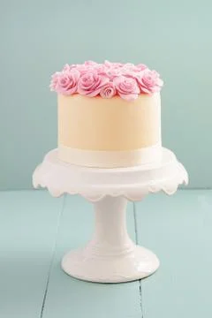 Cake with sugar roses Stock Photos