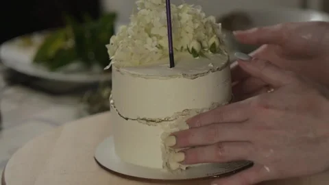 Cake on the table Stock Footage 136669920