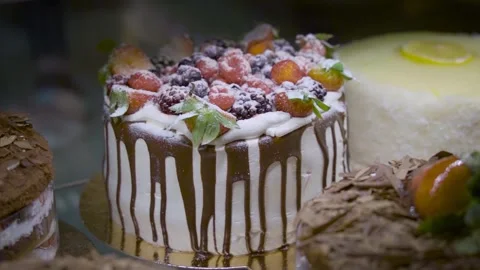 Cakes lined up side by side Vidéo 278488445