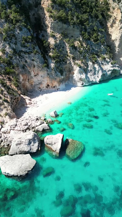 Cala Goloritz, an azure beach located in the town of Baunei, in the souther.. Stock Footage 271238076