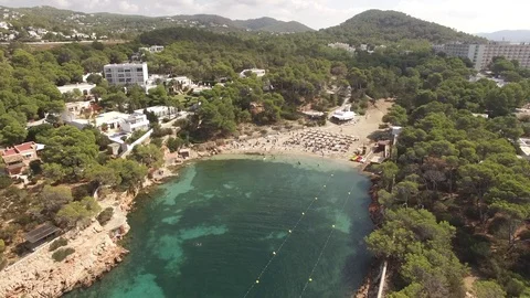Cala gracio, ibiza, pull back aerial view Vidéo 88032808