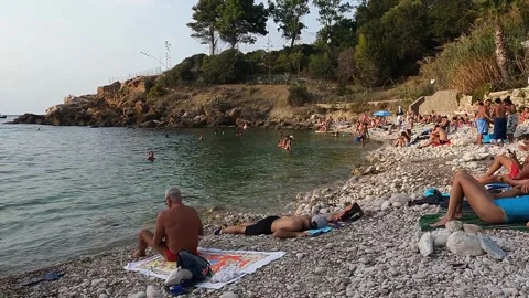 Cala Rossa Beach in Terrasini Stockbeeldmateriaal 334314290