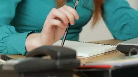 Calculation and work with documents Vídeo Stock 22286675