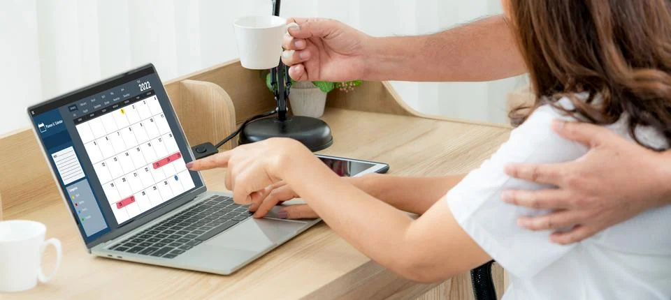 Calendar on computer software application for modish schedule planning Stock-Fotos