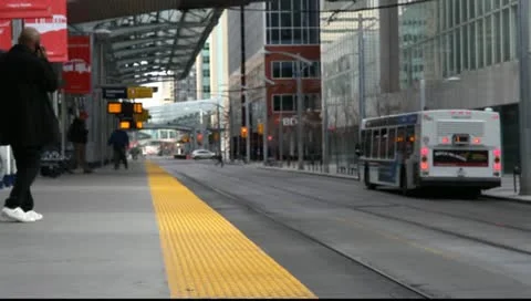 Calgary transit 2 库存影片 10720598