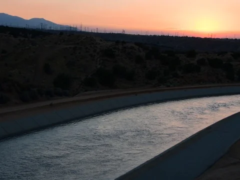 The California aqueduct 스톡 동영상 78196617