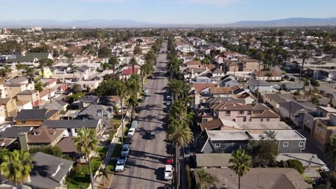 California beach town on a sunny day. Stock-Footage 166330227