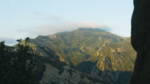 California mountains time lapse with clouds and ocean mist Stock Footage 132799885