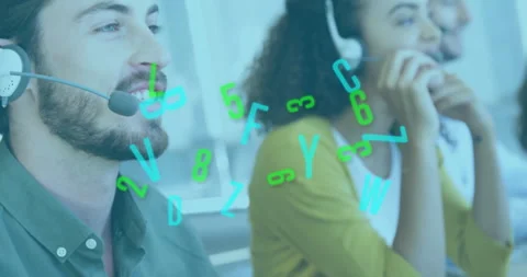 Call center agents using headsets handling business calls, displaying floating Vidéo 307548486