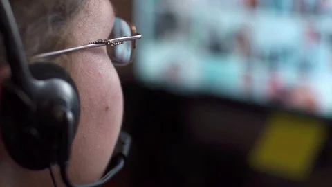 Call Centre Agent Talking with a Client 스톡 동영상 75774919