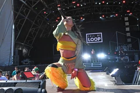  Call Me Loop performing at Brighton Pride BRIGHTON, ENGLAND - AUGUST 06: ... Stock Photos