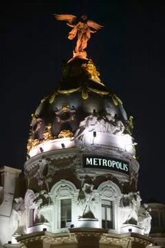Calle Alcala at night, with Edificio Metropolis, Madrid, Spain Stock Photos