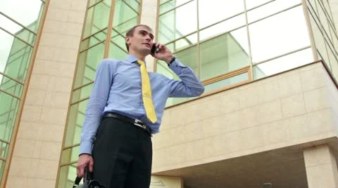 Calling 库存影片 11665091