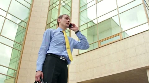 Calling 库存影片 11665199