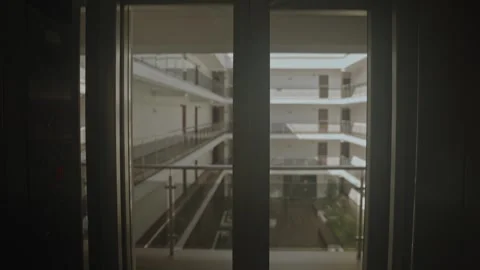 Calm And Modern Lobby With Elevator 库存影片 333333693