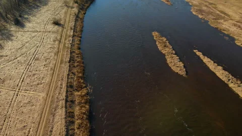 Calm dark river with Islands. 4K 스톡 동영상 105915652