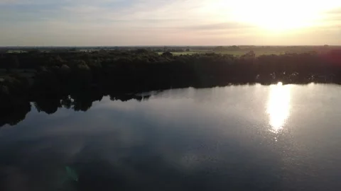 Calm Drone Flight Over Sunny Lake in Summer 库存影片 328534318