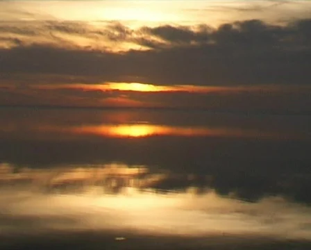 Calm lake at sunset Stock-Footage 127518