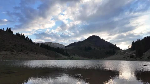 A calm mountain lake landscape. Stock Footage 317633012