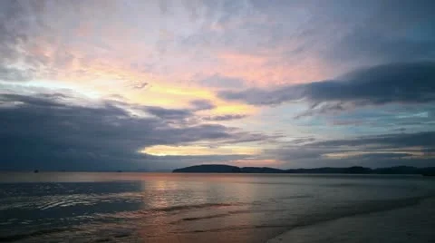 Calm ocean after sunset 스톡 동영상 11486321