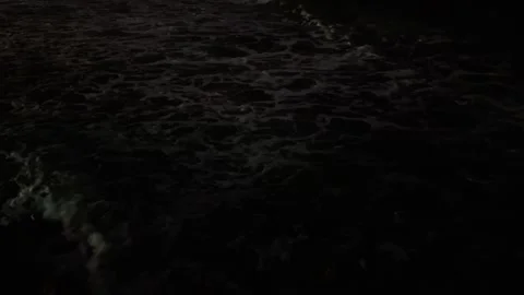 Calm ocean water surface with small waves moving towards a flat horizon Vídeo Stock 335288602