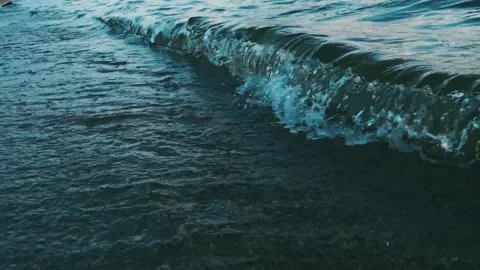 Calm Ocean Waves and Gentle Sea Surf, 4K Stockbeeldmateriaal 344120617