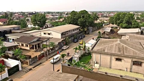 Calm street in Douala Video stock 80916959