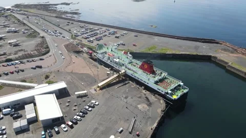 Calmac car ferry loading Ardrossan Stockbeeldmateriaal 336998164