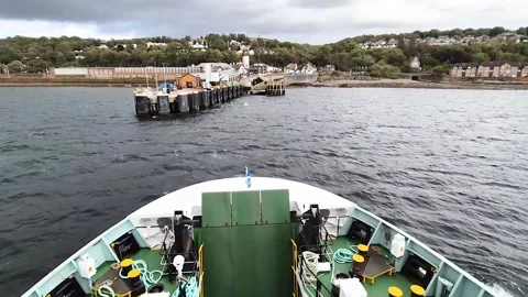 CalMac MV Argyle vehicle ferry approaching Wemyss Bay pier, Scotland Vídeos de archivo 284755213
