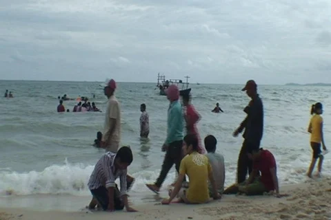 CAMBODIA-BEACH-CROWD 1 Stock Footage 815877