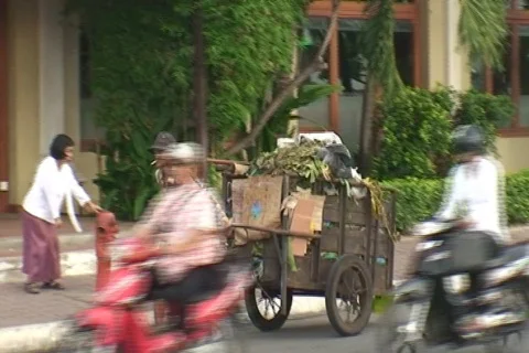 CAMBODIA-GARBAGE 1 Stock-Footage 798760