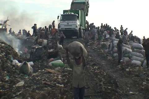 CAMBODIA-PHNOM PENH GARBAGE DUMP 6 Vidéo 272049