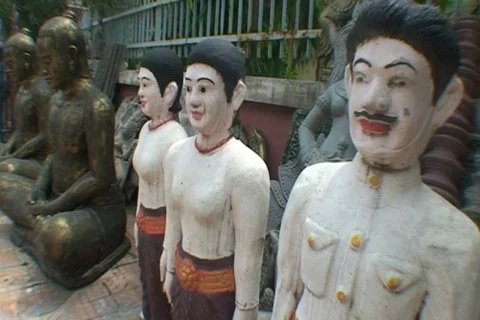 CAMBODIA-STATUES 2 Stock-Footage 799865