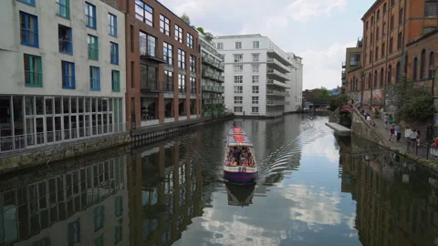 Camden Lock barge Video stock 248154719