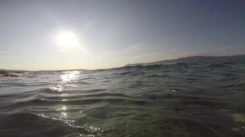 Camera drifts on the water Stockbeeldmateriaal 60964675