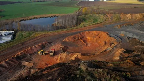 Camera flight over a open cast mine. Vidéo 120178026