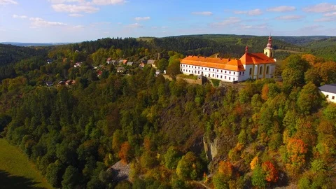 Camera flight over The Rabstejn nad Strelou in Czech Republic. Stock Footage 95763469